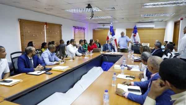 Subdireción crediticia Promipyme reúne directores regionales